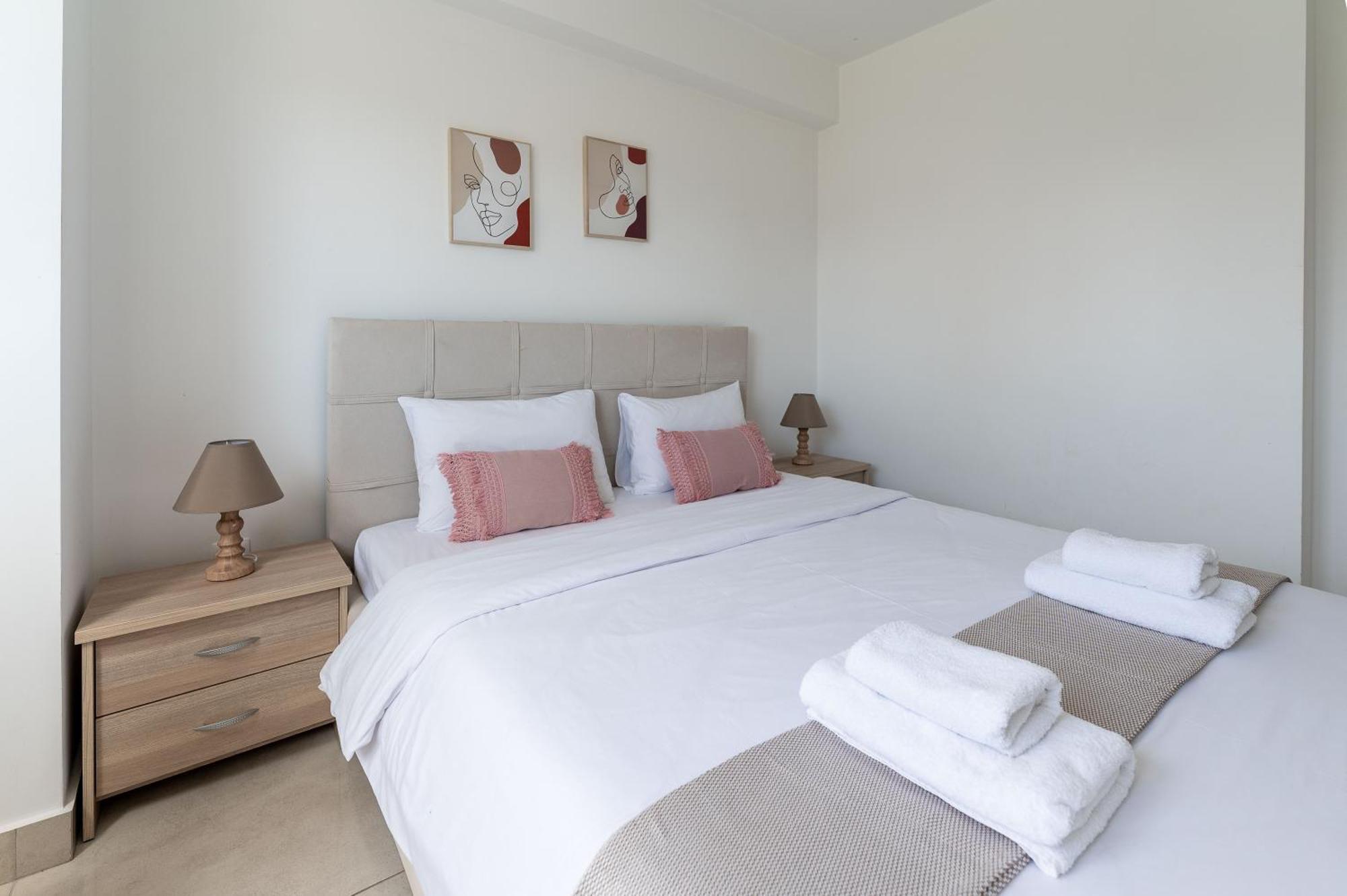 Modern Spacious Apartment Located In Piraeus Pireu Exterior foto